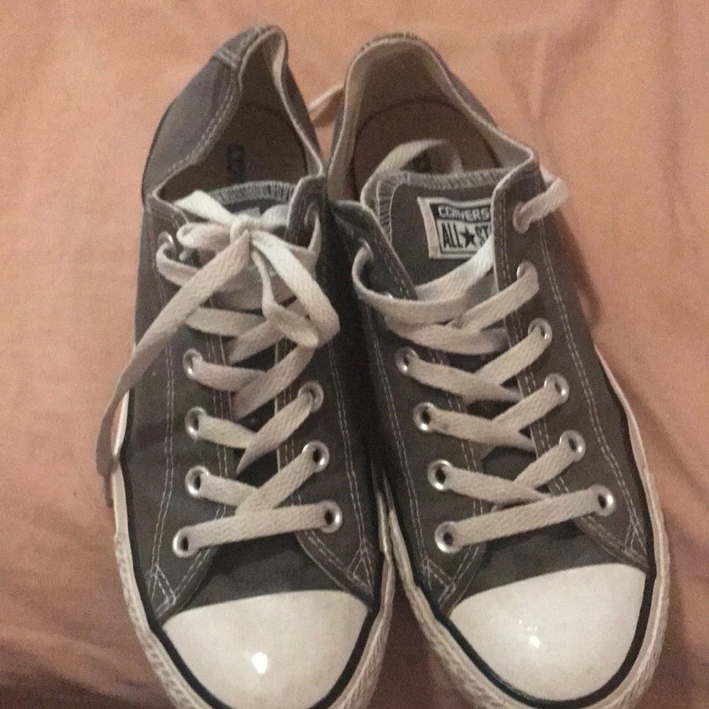 Converse size 9